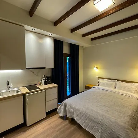 Apartman Giataki *